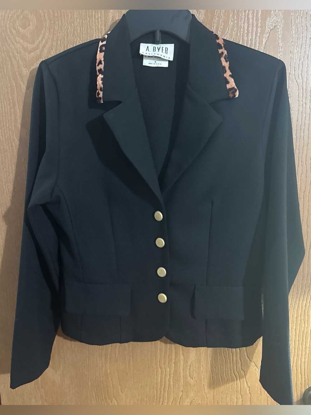 A Byer Vintage Blazer Black With Leopard Print Collar Gold Buttons Size Medium